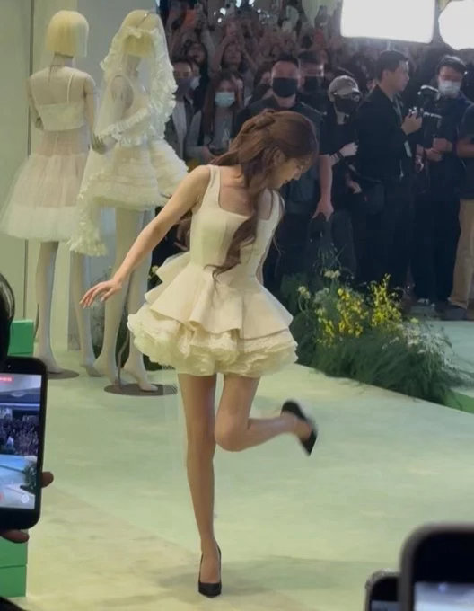 赵露思前几天线下活动的生图一张