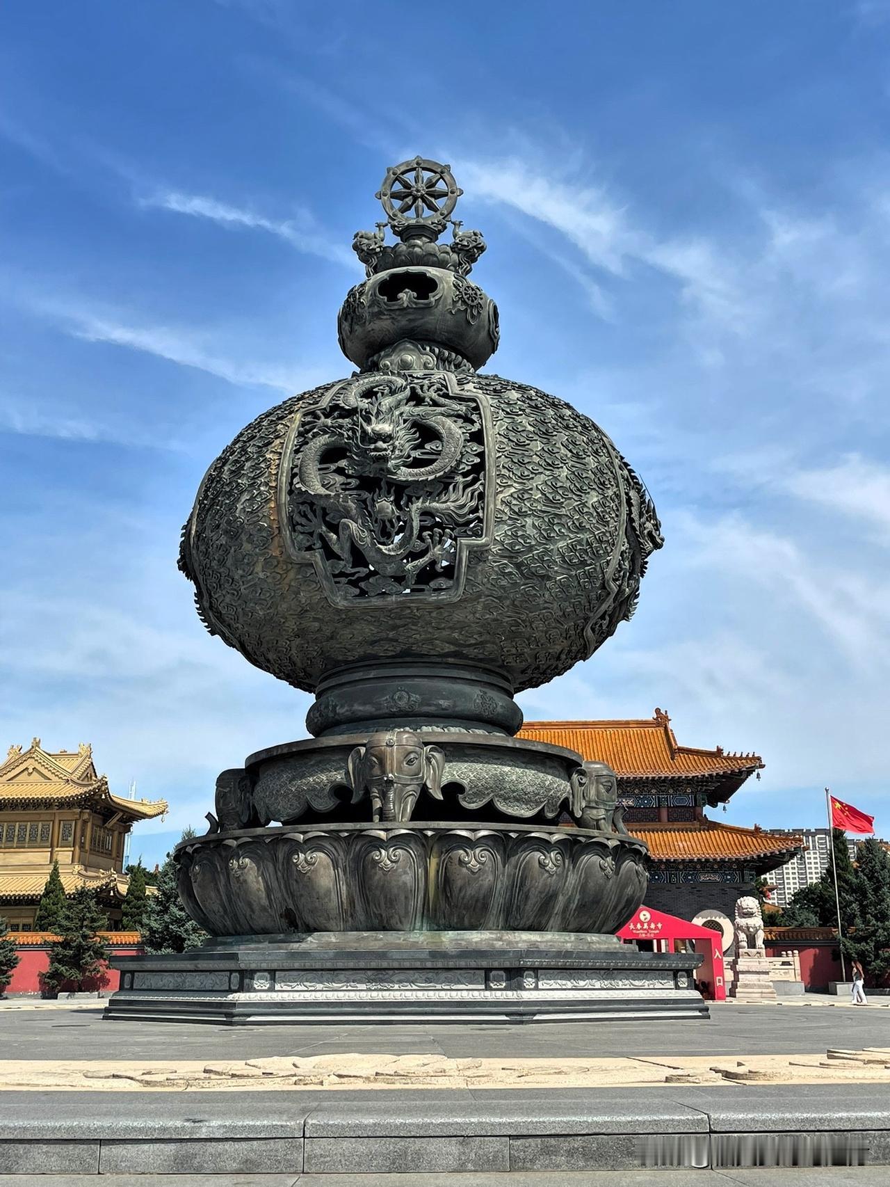 长春万寿寺贼靓，主打一个皇家风采。

先说结论：万寿寺作为长春历史上第一座皇家寺