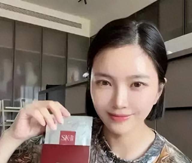 女星王灿被骗灌肠，遭美容院洗脑，还灌错位置，网友：灌哪去了？