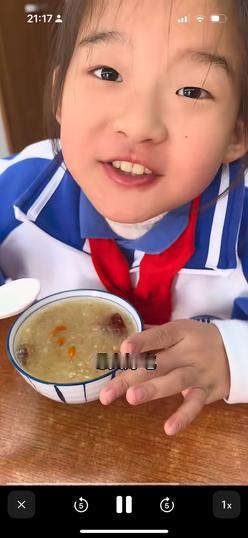 这大概就是双向奔赴的意义吧！明天海军宣传古田，第一时间给在南京的谢浩男，深圳的谢