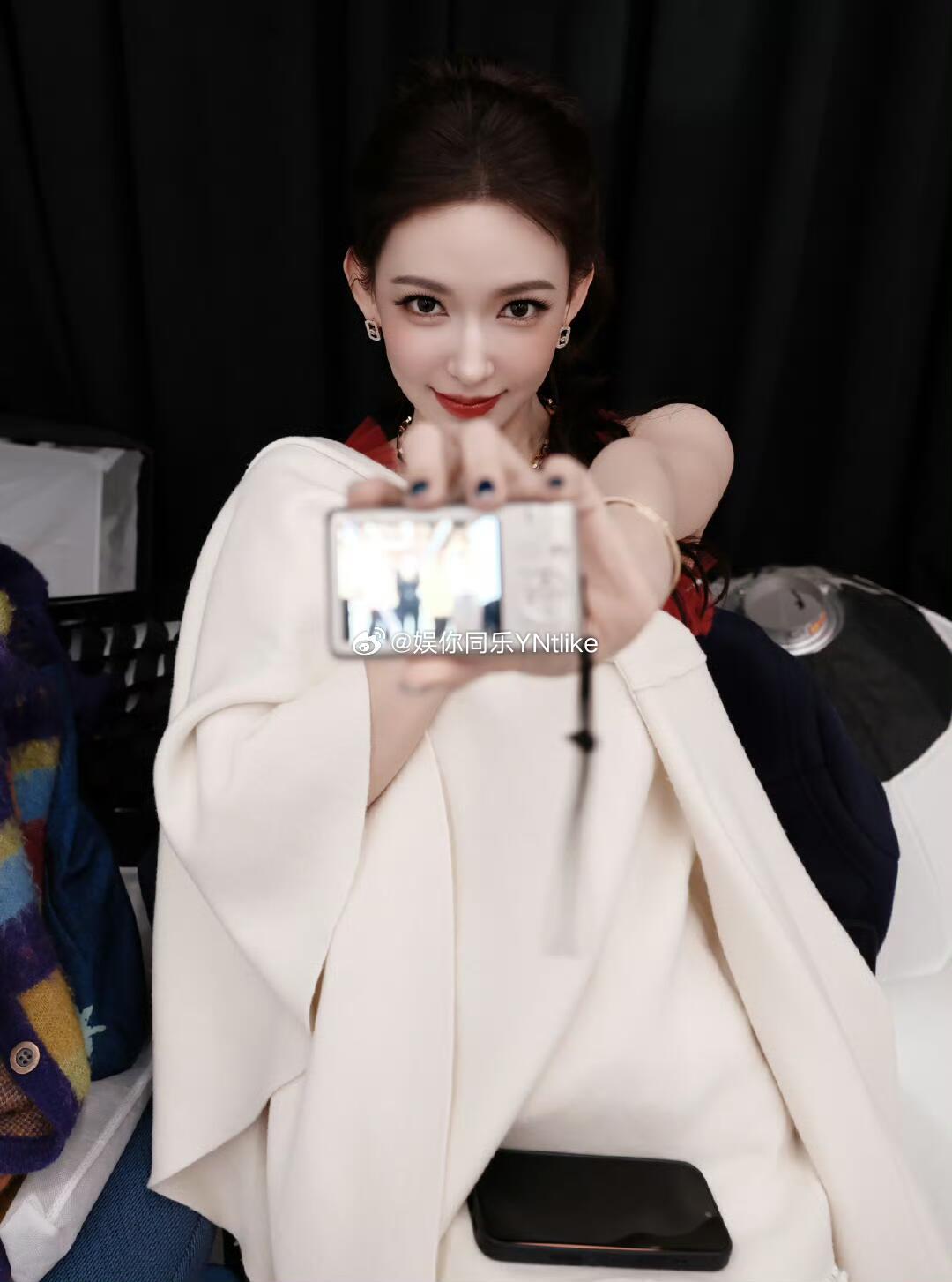 程潇微博之夜程潇身材很曼妙程潇