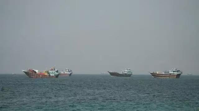 负责支援霍尔木兹海峡通航的联合国专门机构国际海事组织（IMO）25日宣布，将暂停