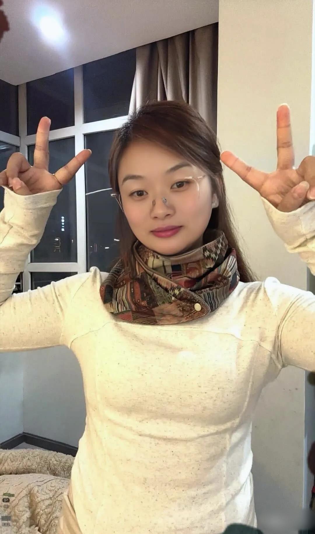 怎样的女生让人喜欢自拍照的技术可以？