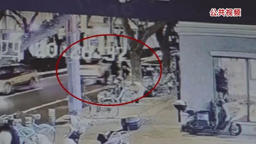 肇事者“人间蒸发”？北京街头造成三车连撞后他连夜辞职！入职信