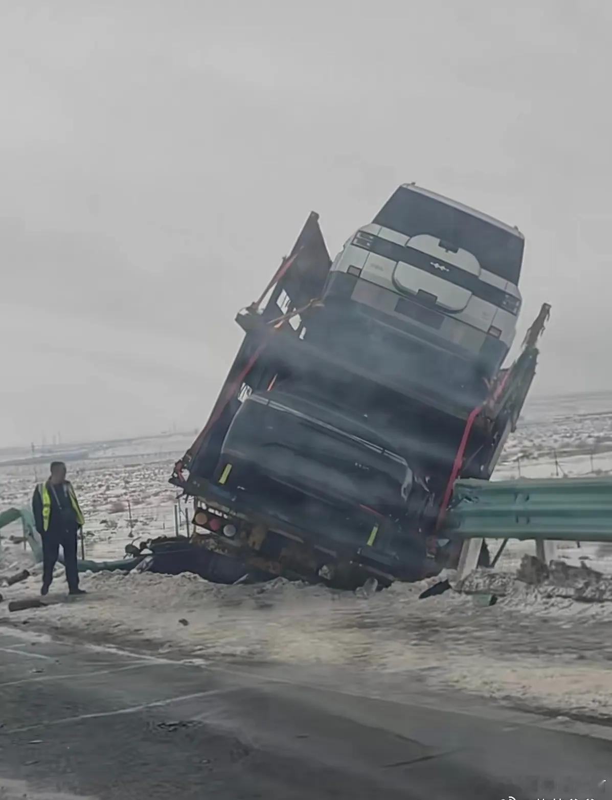 原本就供不应求，现在又有人要多等两月话说，这要是某品牌，应该叫官方准新车比亚迪方
