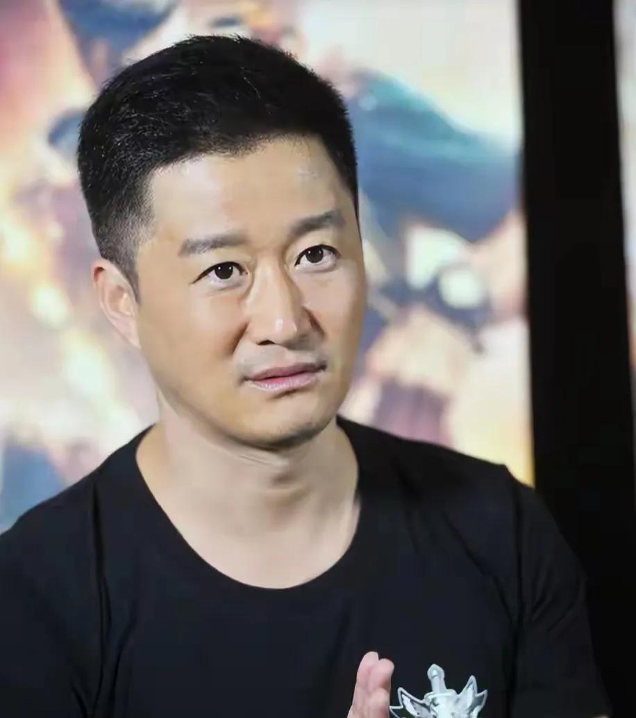 吴京肯定要哭了！

本以为斥巨资打造的《镖人》能借《战狼2》余威，拿个50亿票房