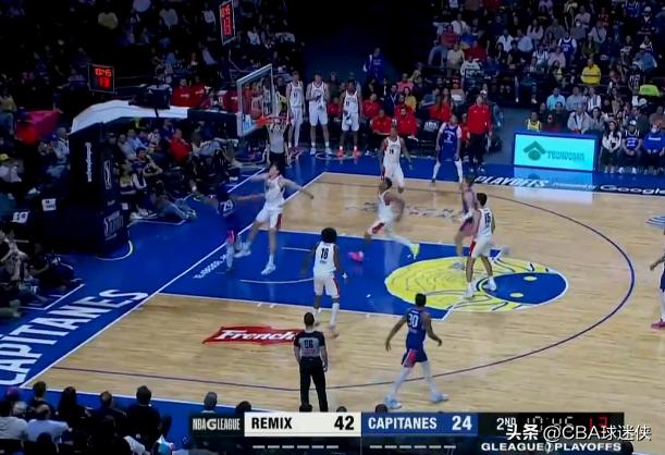 杨瀚森季后赛首秀太硬了！攻防两端直接统治！
家人们，比赛正直播！开拓者官宣下放杨