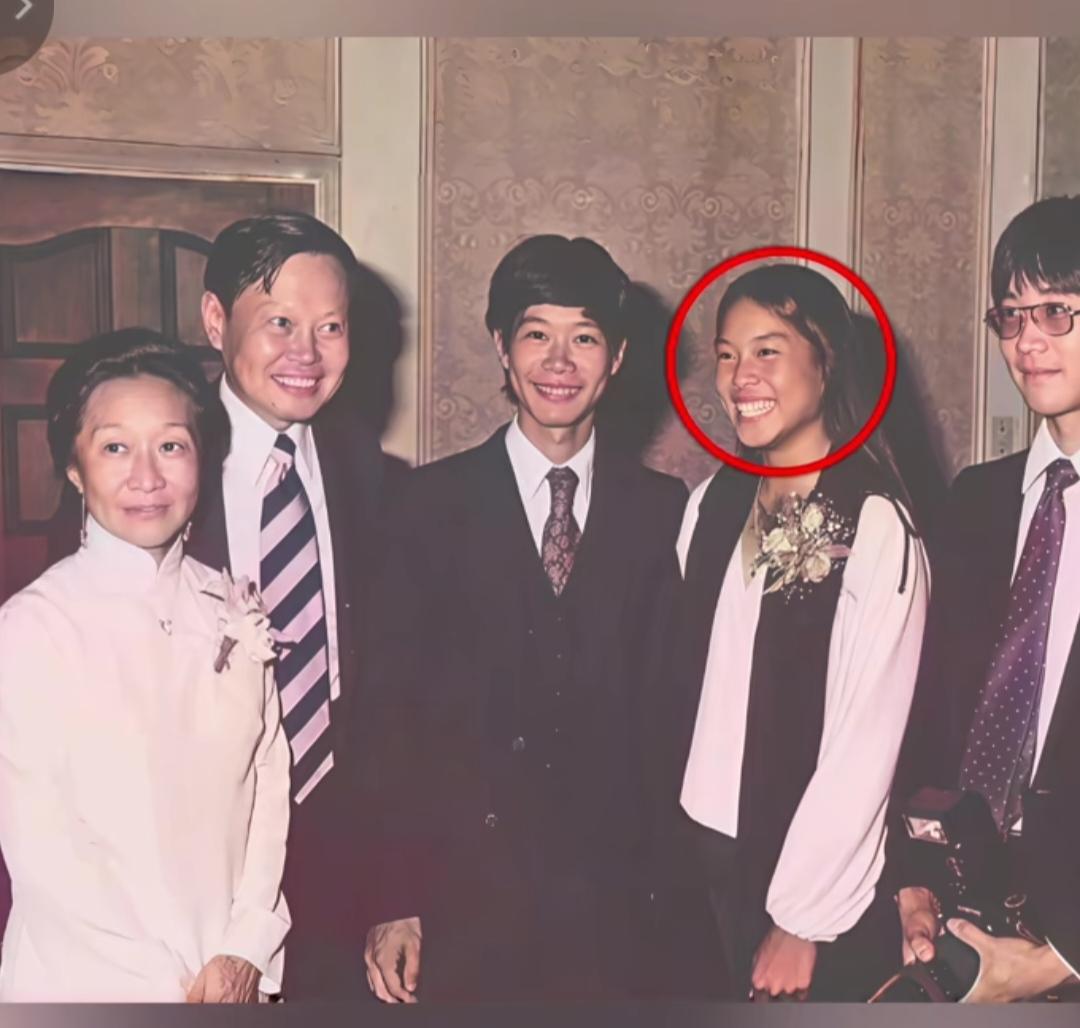 杨振宁的三个子女，虽然都没有选择父亲这条道路，但都在自己的领域内作出了显著的成绩