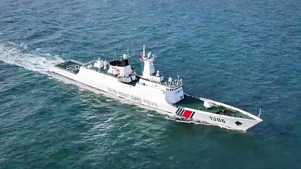 海警强势亮剑钓鱼岛！4艘海警船压住日舰，台湾渔民当场欢呼。

8 月 20 日，