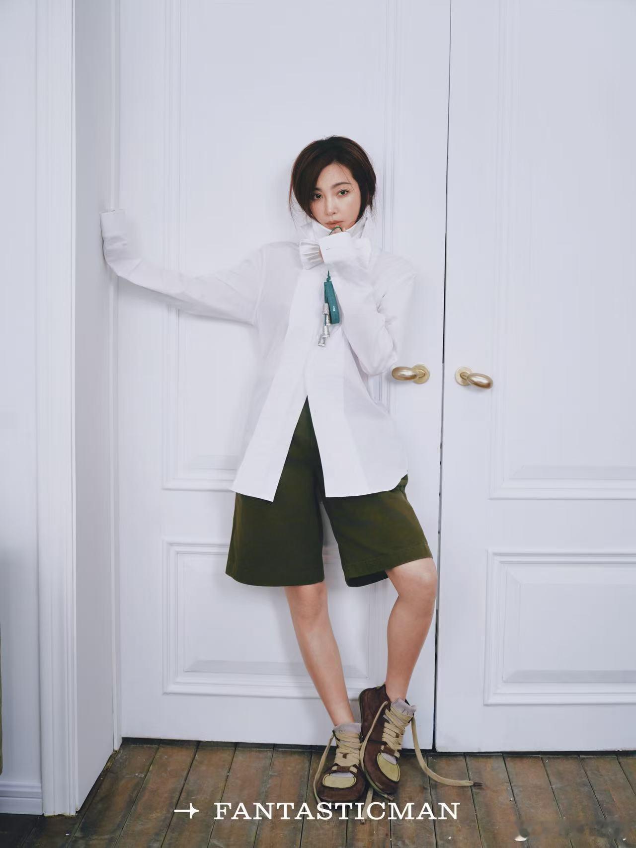 李冰冰登《Fantastic Man》中文版2026年1-2月合刊封面，成为这本