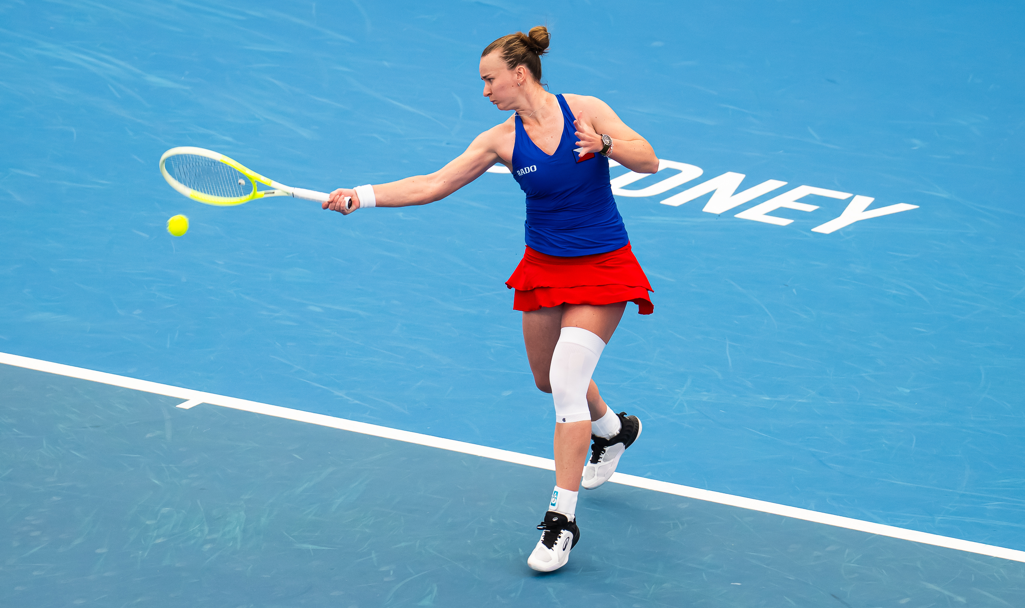 2026联合杯悉尼赛区D组小组赛，克雷吉茨科娃以6-4 6-3击败赫尔戈，取得新