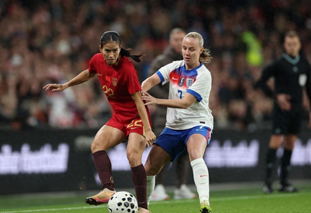 知名媒体人希望孙雯解释女足主帅为何选米利西奇！因为最近两场热身赛，中国女足0-8