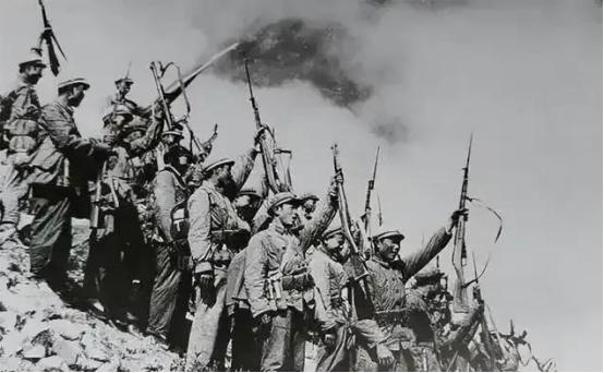 日前，有印度军官豪言：若中国收复台湾，印将吞并西藏和新疆。
 
印度军官达万公然