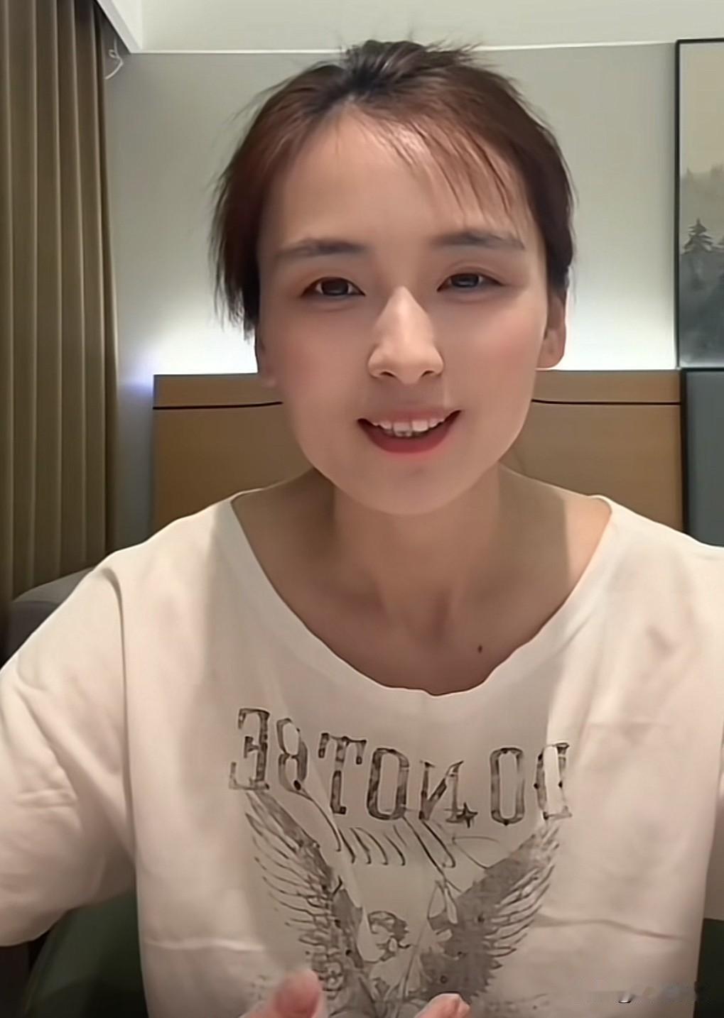 瑾汐最终妥协，为温州父母说话。

最新动态中，瑾汐终于妥协示弱，为温州父母说了句