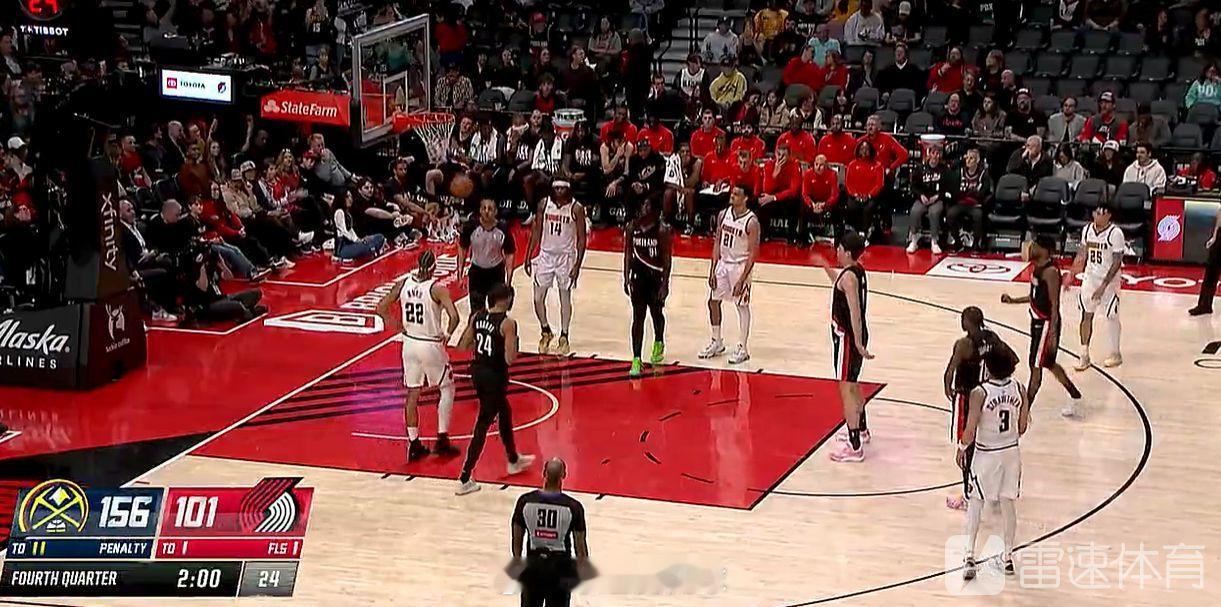 打破心魔!杨瀚森连丢4罚后稳稳两罚全中，全场爆发欢呼NBA杨瀚森NBA常规赛开拓