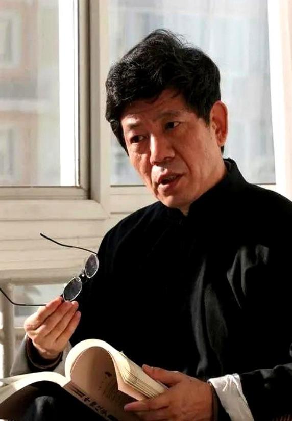 “中国人已经陷入群体性迷失！”清华大学教授说：“目前举国上下都在讲发展，而这些都