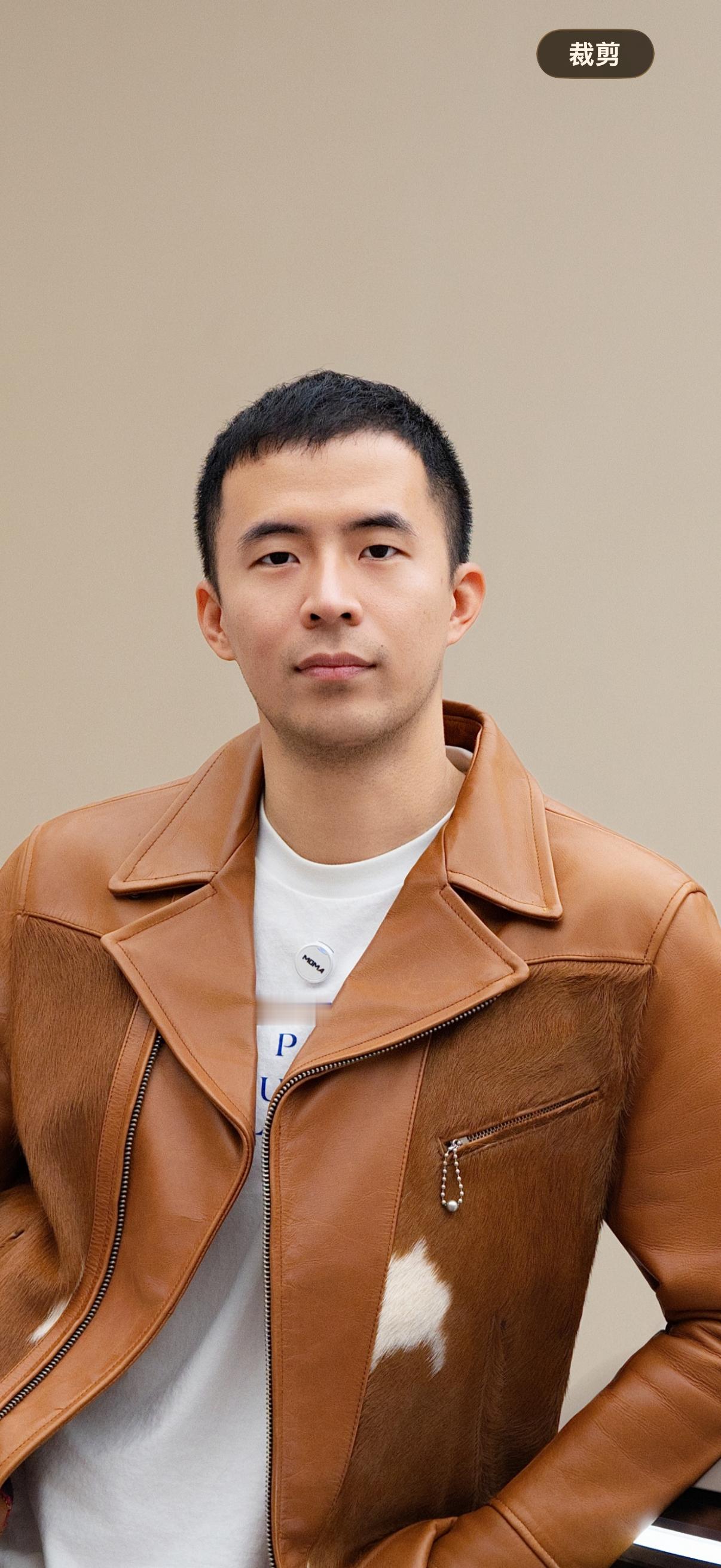 搞证件照，没空拍，只能ai了。然后我想说，gemini是有种族歧视嘛？非要用亚裔