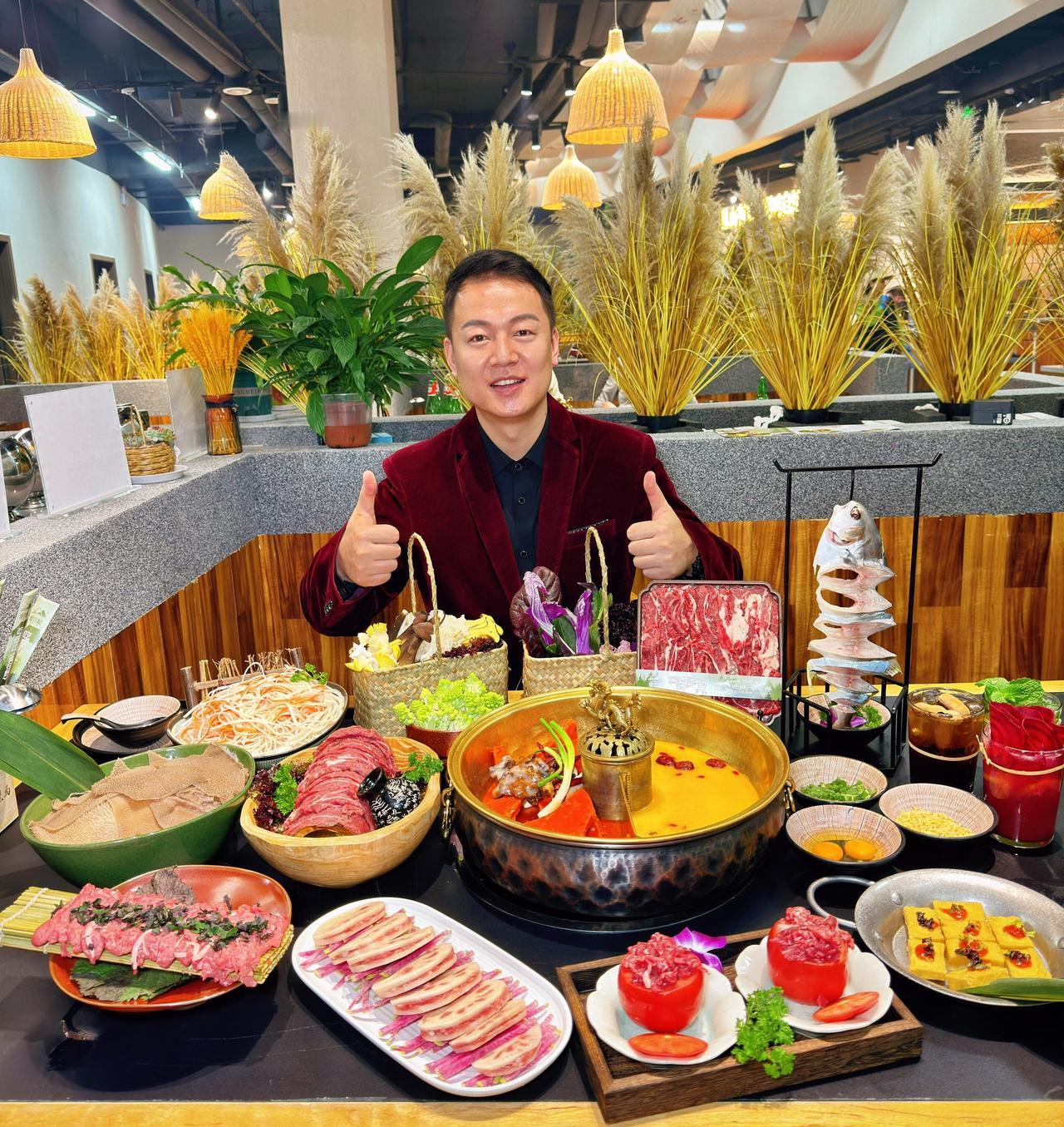 皇贺楼山野火锅 喀什火锅山野火锅主持人大王