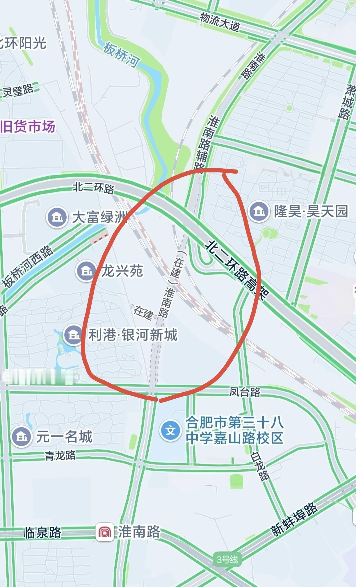 ［合肥淮南路跨铁路大桥开始摊铺沥青］
        淮南路涉铁转体桥，北起北二