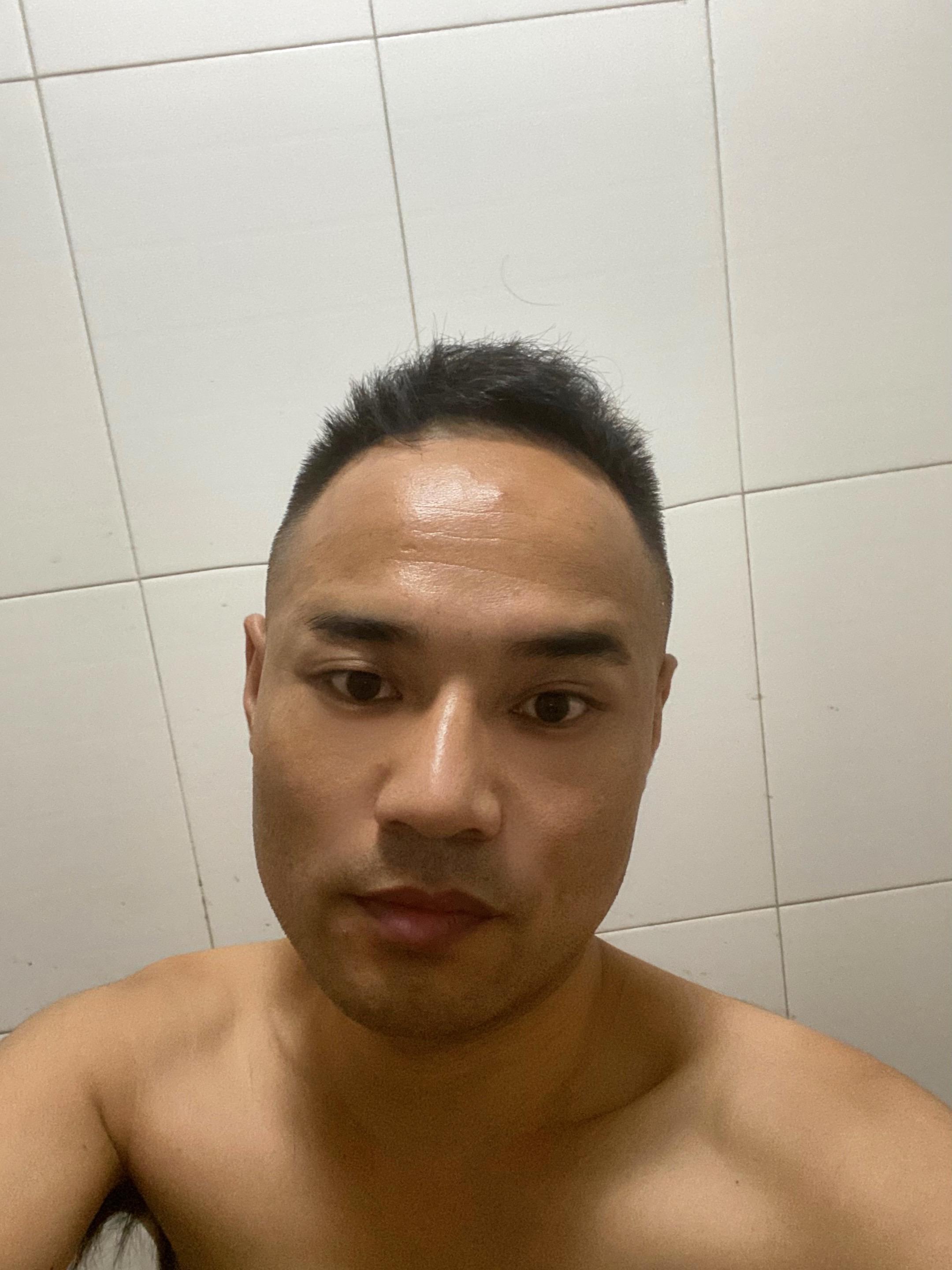 来深圳一个月 进了快20个厂了😅。没有超过三天的  基本告别进厂这一行了🤣