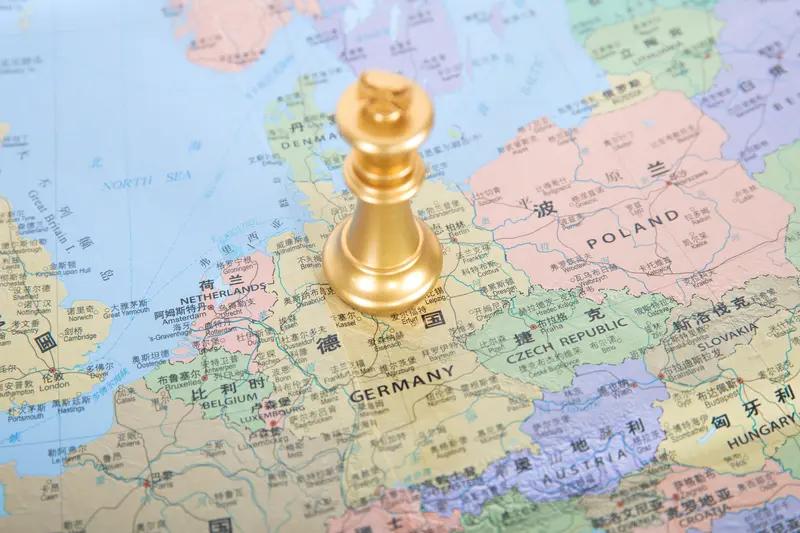 这个是与冯德莱恩为代表欧盟国家管理团队相悖的，也算是欧盟国家寻求战略自主最大的障