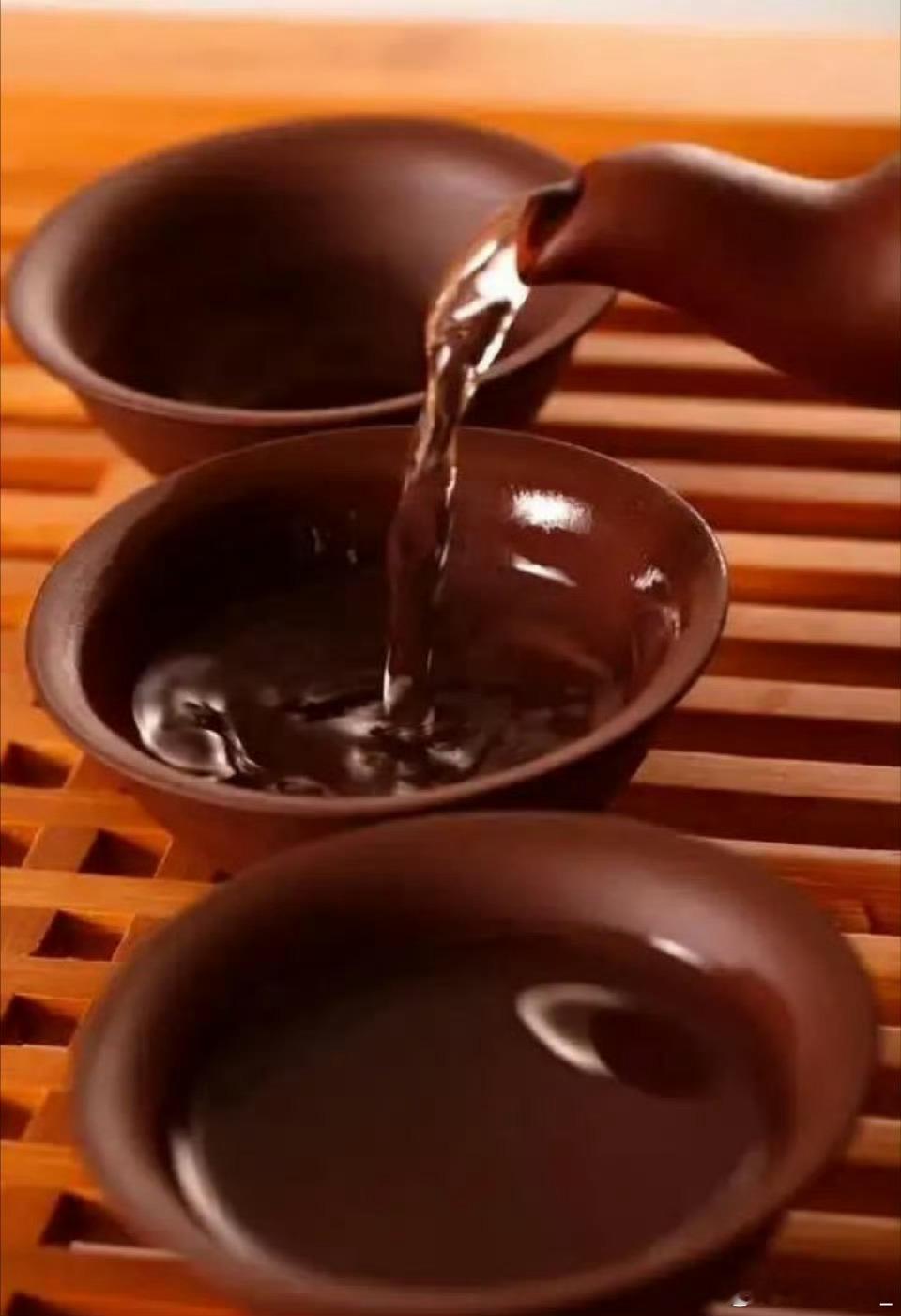 当女排传奇遇上两百年粤韵凉茶！赵蕊蕊在广东解锁新身份！古方凉茶与热血风采碰撞出别