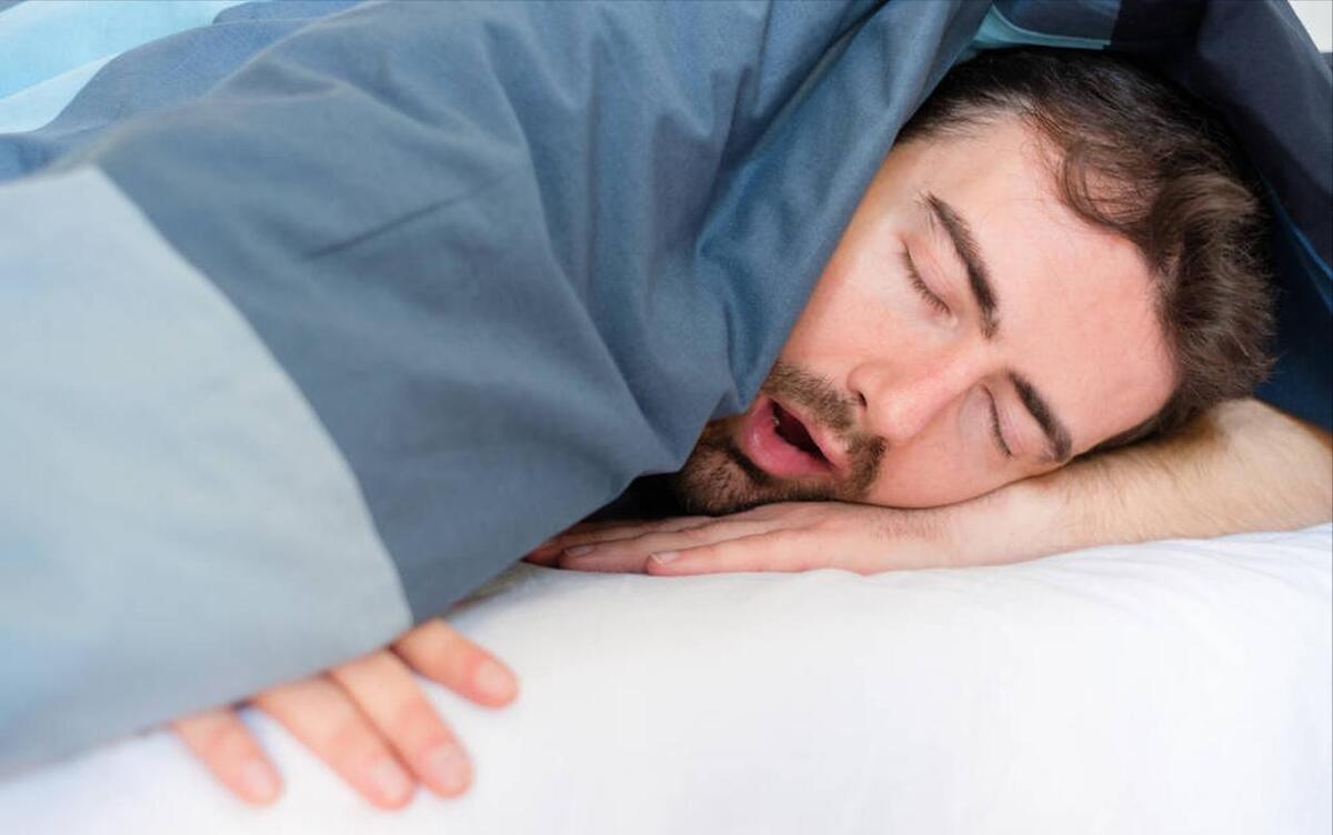 睡觉一小时，呼吸停40次，这是一种后果严重的疾病，很多人有
任谁想不到，有些人的