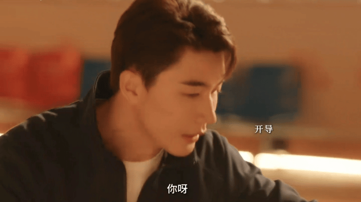 苦果亦是果讨来的糖也是糖你是迟来的欢喜 讨来的糖怎么会不甜？许淮颂一步一步靠近，