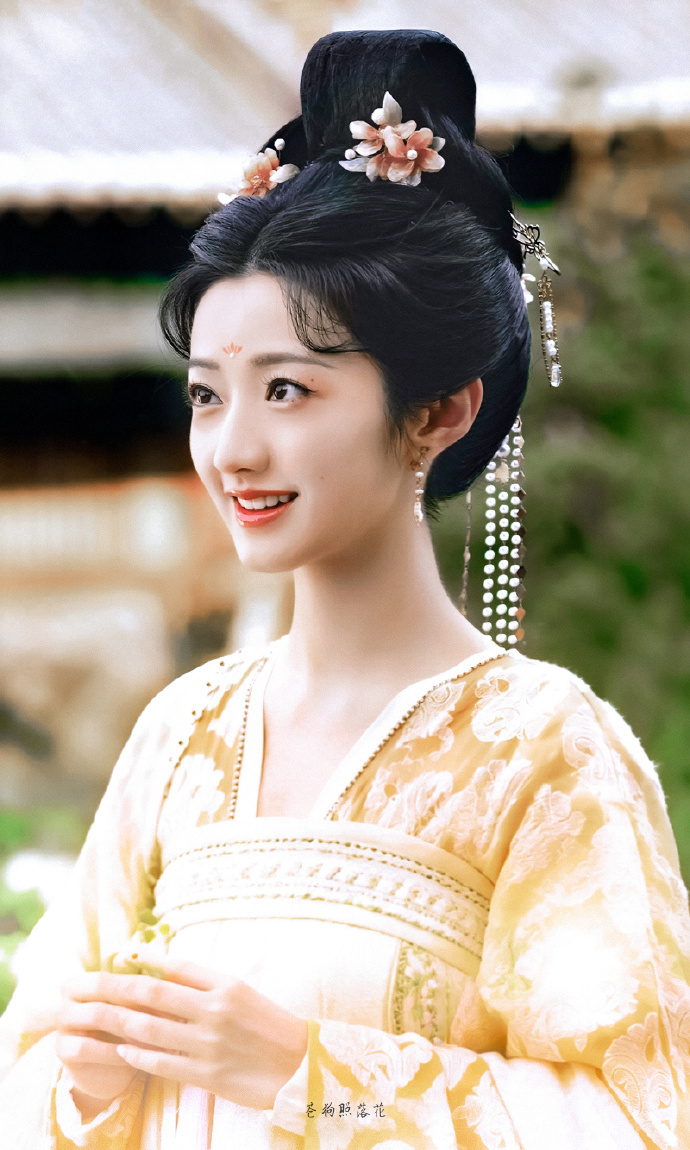 黄羿从女配走到大女主黄羿凭伍元照出圈 哇塞，真的很喜欢盛世天下里面的角色呀，有一