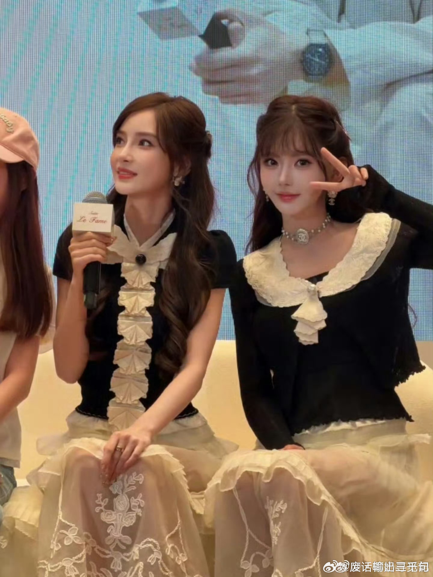 韩安冉回应Angelababy馒化韩安冉咋又变好看了？？而且baby咋开始和网红