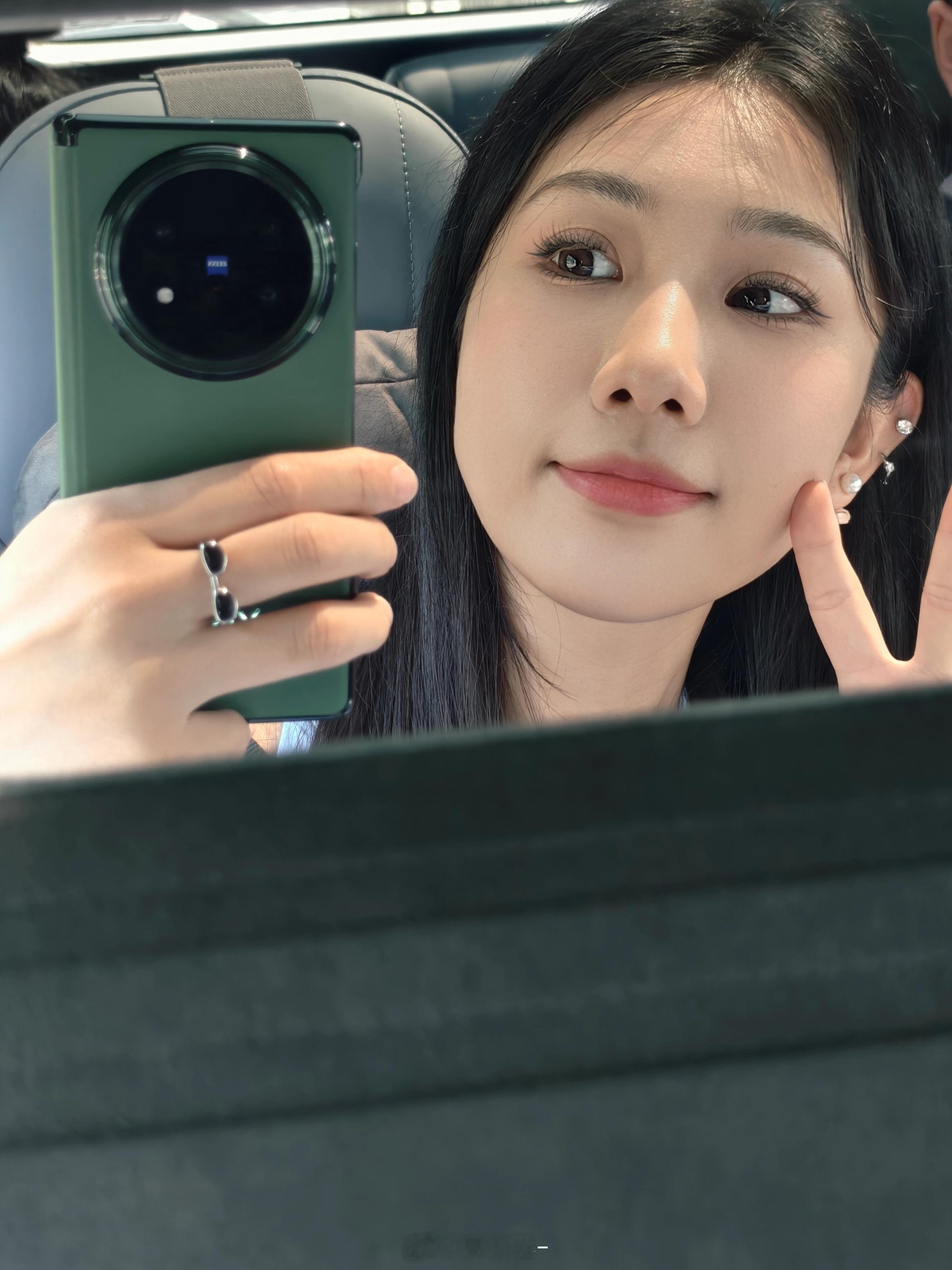 今天拍小鹏G7[憧憬]卷妹的唠嗑 ​​​