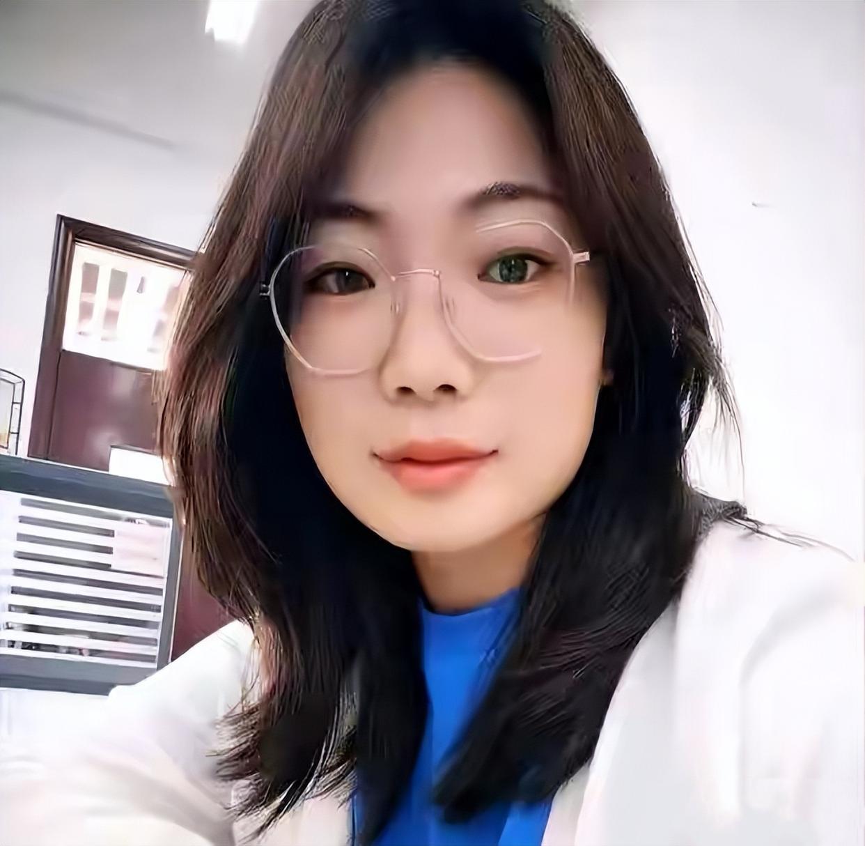 天妒红颜！天堂里没有病痛！唉，可怜的孩子！百日内父母双亡，两个幼女一夜成孤儿
 