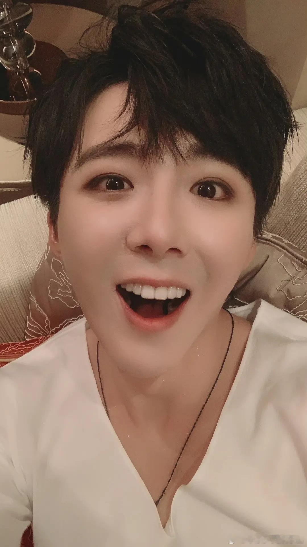 友友们，你们觉得刘宇宁像低配版的王俊凯吗？ ​​​