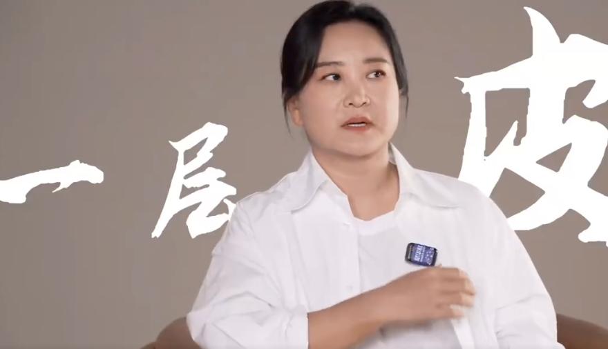 贾玲接受采访，回应瘦了之后，观众缘差了不少！

她的回答特别自信，懂她的人自然懂