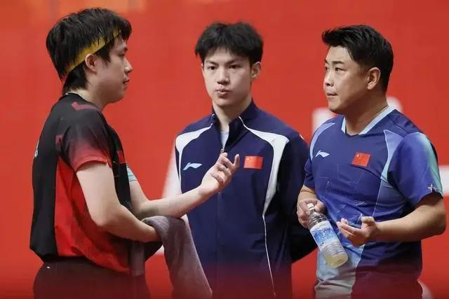 【王皓指导谈队伍后续方向】男团项目已经结束，全队快速调整心态，把重心转向男单、男