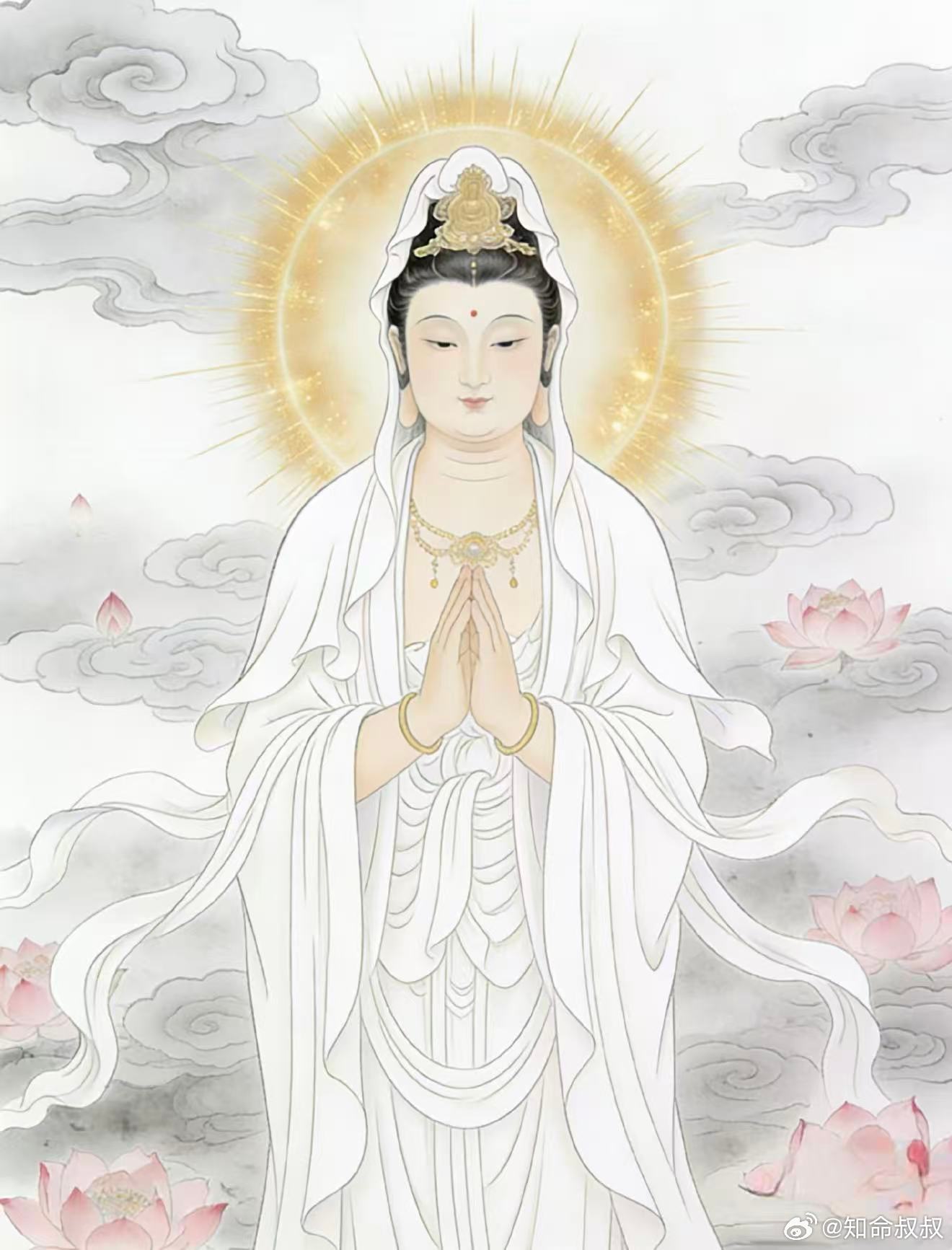 见佛祈福：诚心跪拜，祈愿岁岁安然。愿日子平平顺顺、无风浪无起伏。人缘越来越好，福