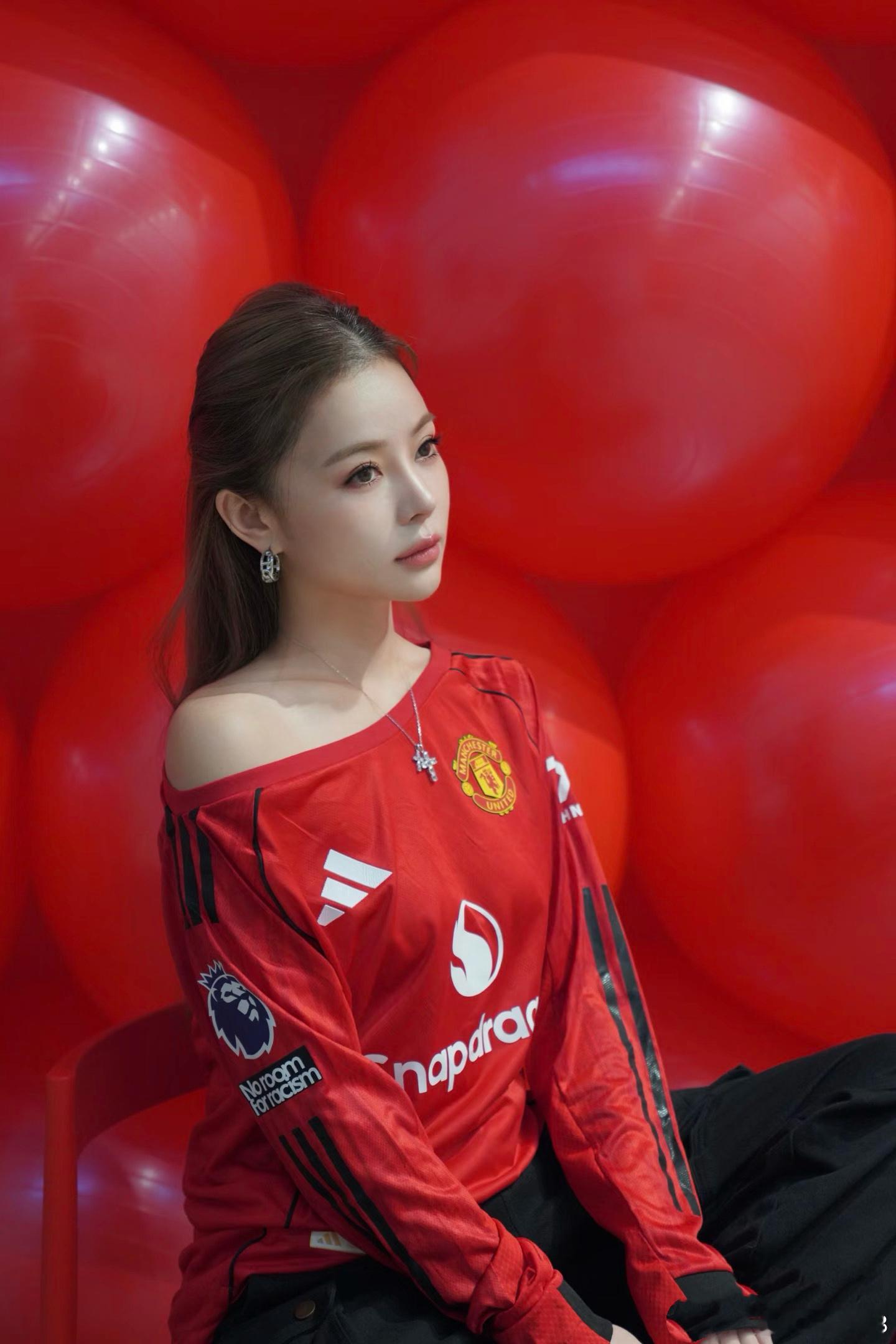 真是一场酣畅淋漓的菜鸡互啄啊