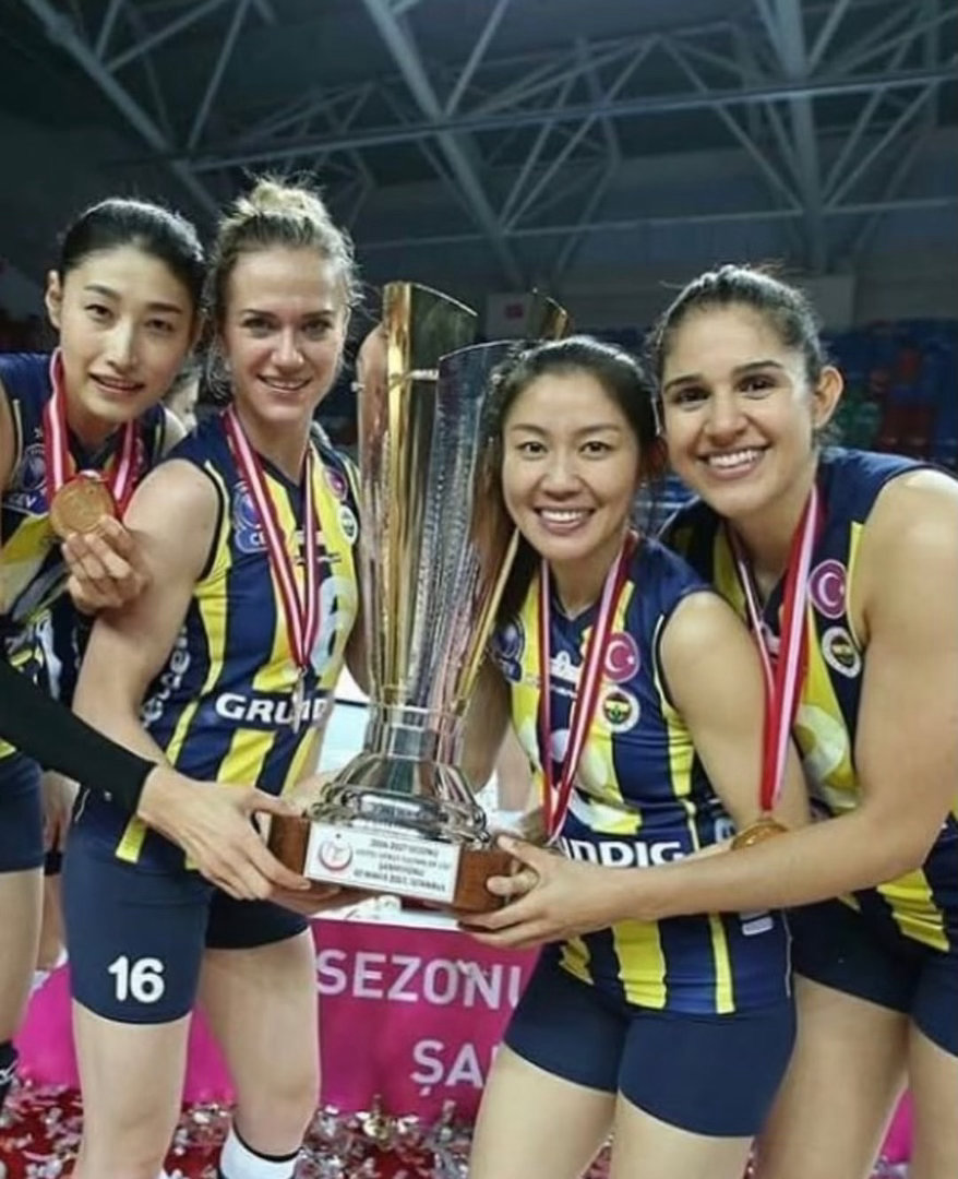 荷兰女排前队长格鲁图斯宣布退役🇳🇱🏐社交媒体上的退役文写得真挚又深情:「现