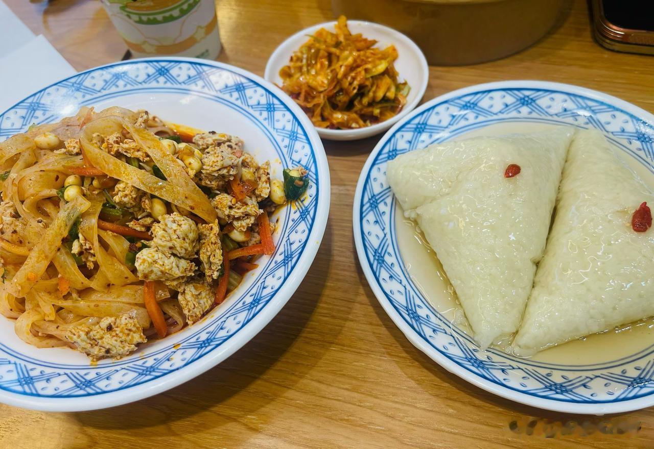 看看西安艳阳天西府饭美不美？西府酒楼 西府特色菜 西府大烩菜 西安春日餐厅 春光
