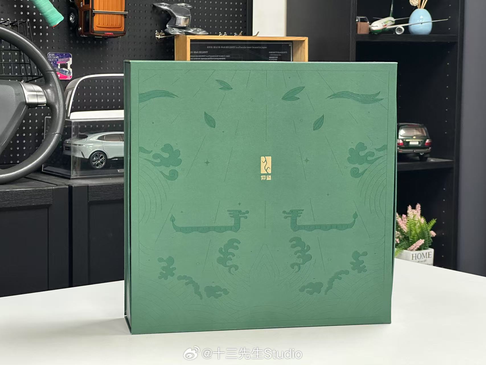 仰望U7、U8、U9拓印[馋嘴]仰望-顶奢的代表，集合了高单价、高科技，同时在设