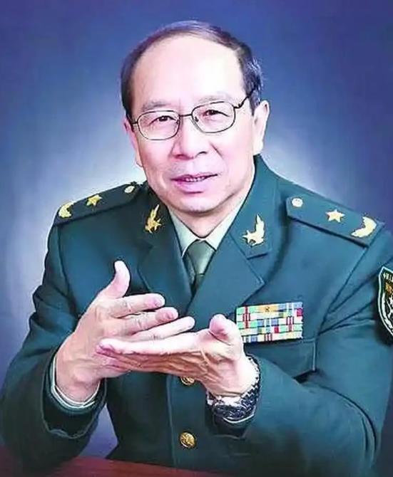 美国记者曾经挑衅的问金一南：如果把中国2000亿的三峡大坝炸了，中国会怎么办？金