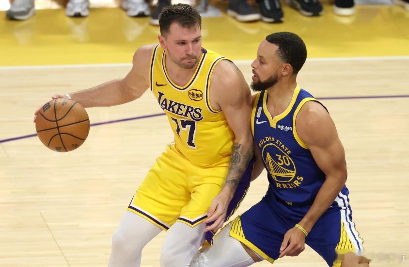 NBA常规赛，鹈鹕主场132-135不敌马刺。此役，鹈鹕13号秀奎因出战33分0