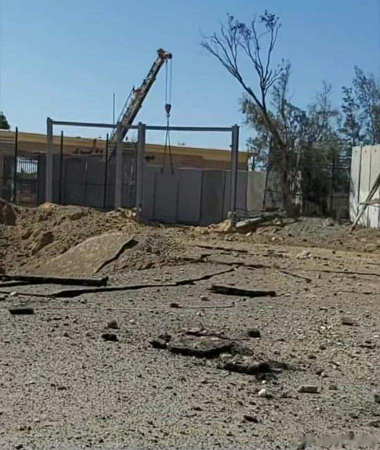 埃及正在加沙边境修建一堵混凝土隔离墙，以阻止巴勒斯坦人逃进埃及。虽然同属阿拉伯人