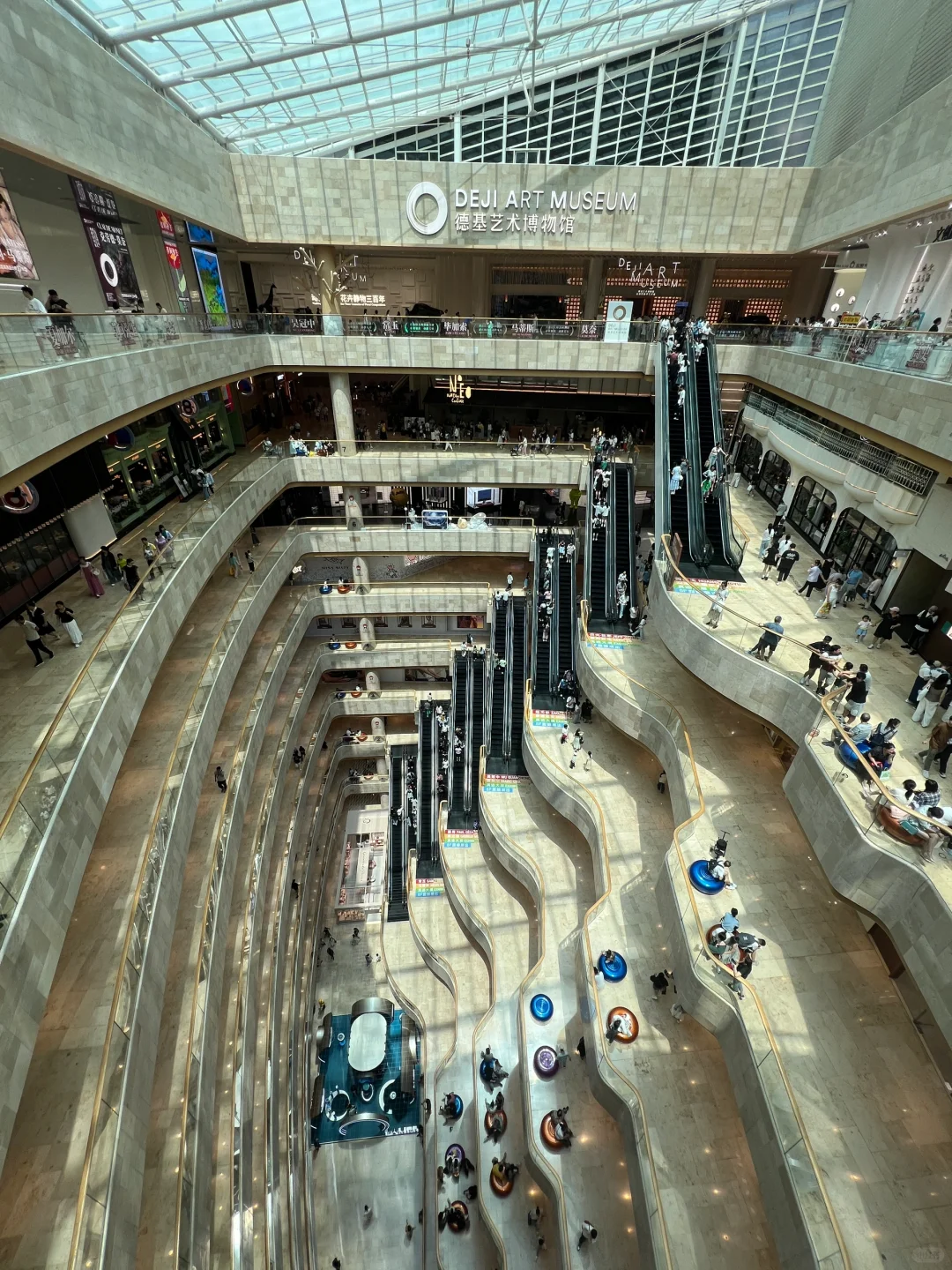 德基现状……有一种虚假繁荣的既视感！！！