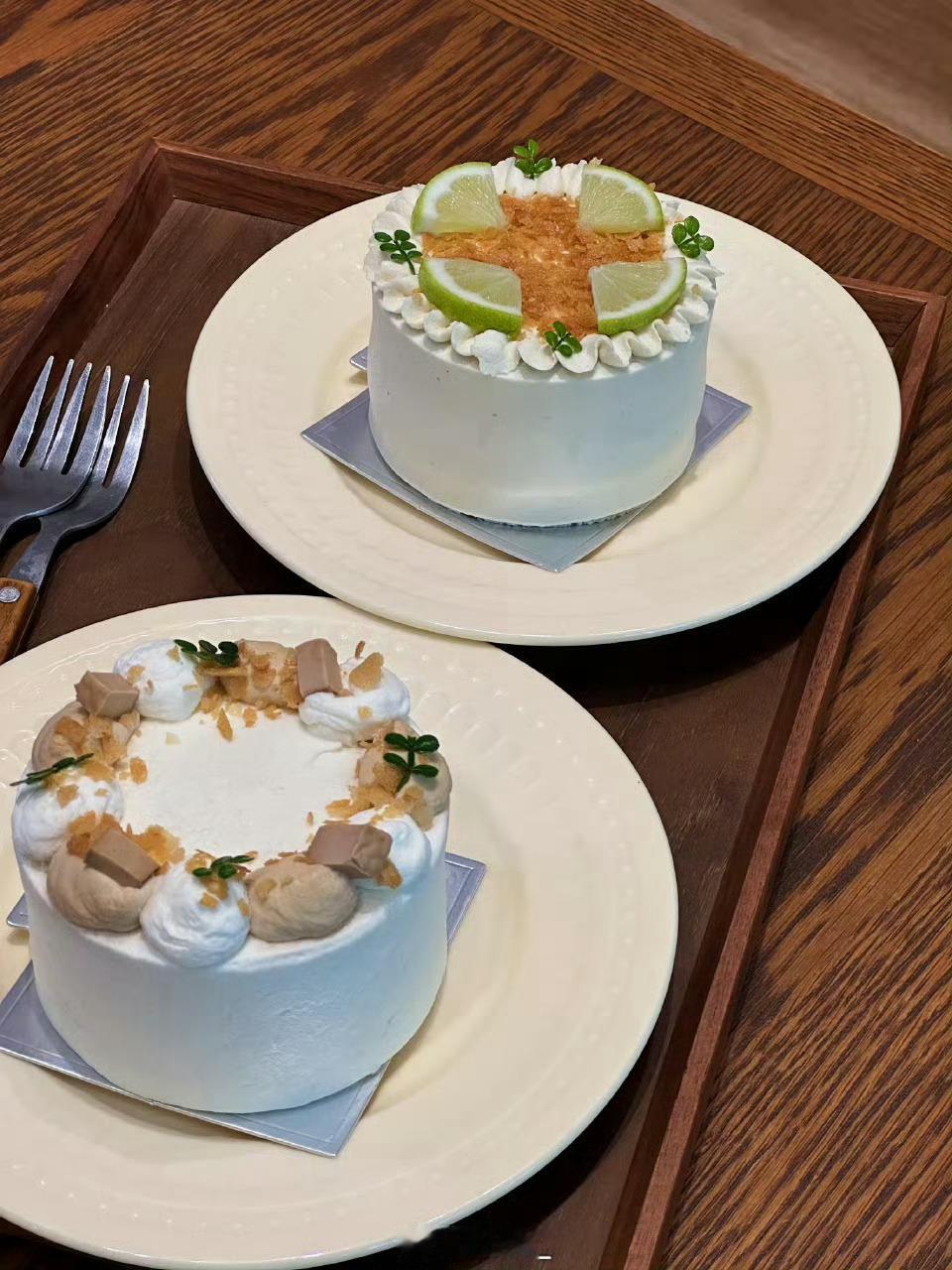 “生活可能是旧的 但我们会时常长出新的自己” 