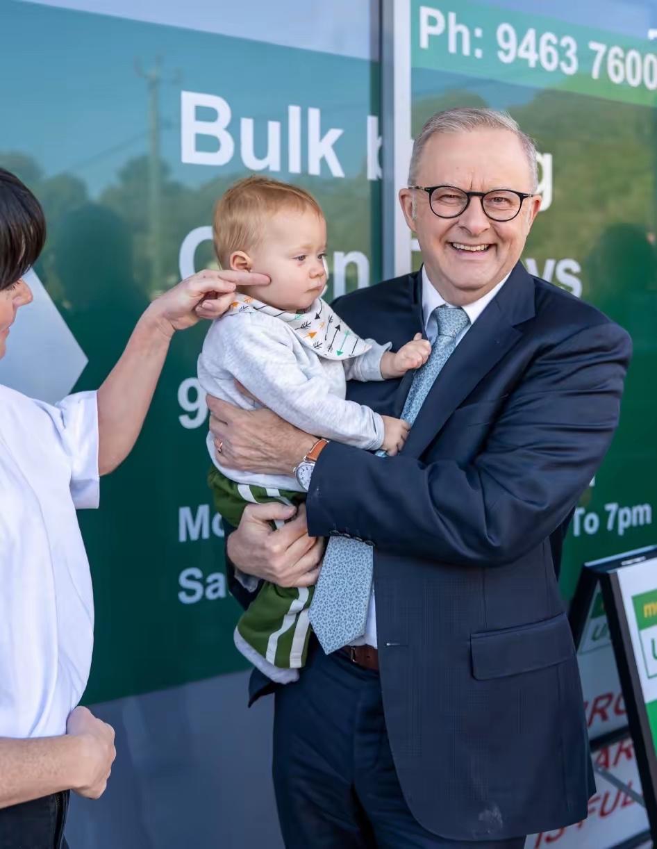 当地时间5月19日，澳大利亚总理阿尔巴尼斯正式官宣，已经从中国获得了三批航空燃油