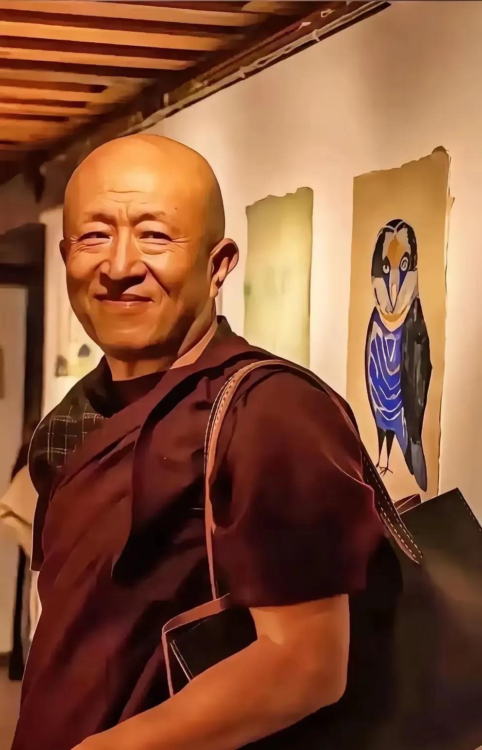 宗萨仁波切说过：简单生活并不是拥有更少，而是需要更少。生活所需极少，多余的只是喂