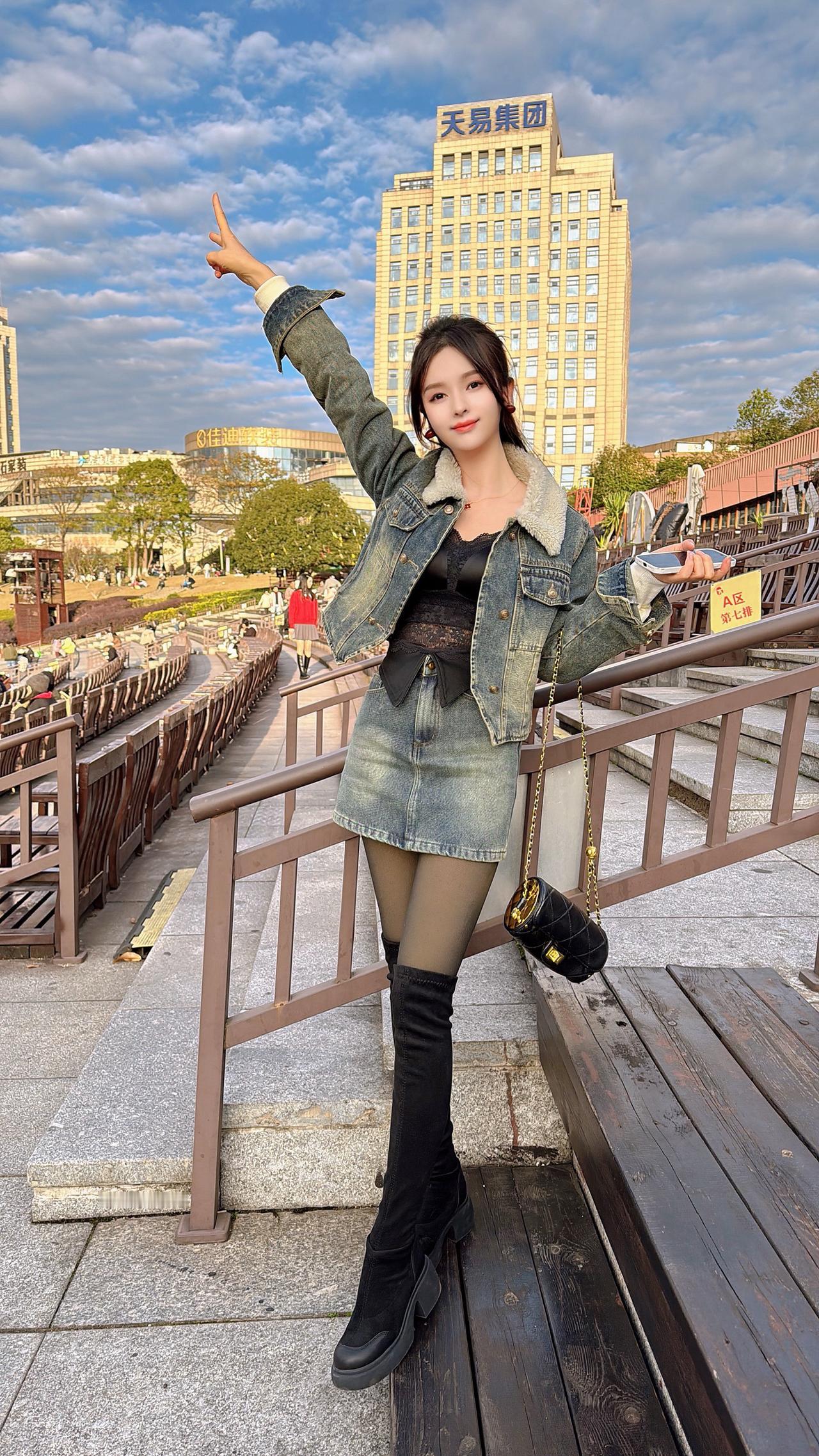 无论任何关系，只要别人不再考虑你的感受，就该及时止损，人生不是用来讨好别人的，而