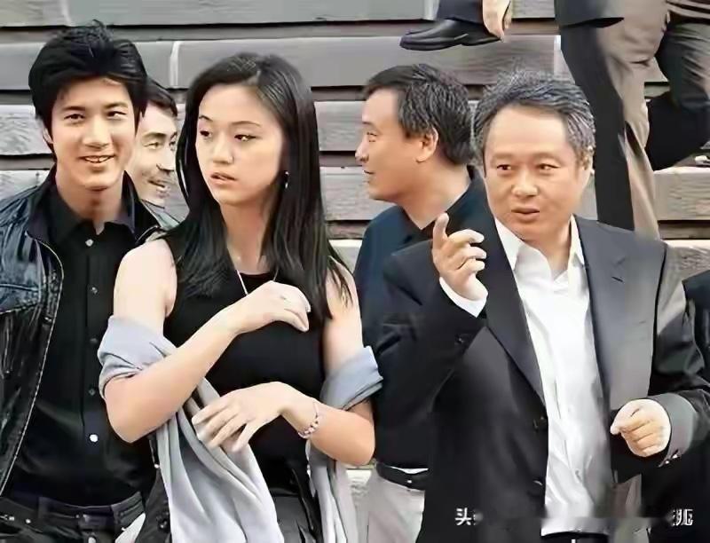 汤唯大学时期的照片，难怪当年李安梁朝伟会选她当女主角！ ​​​