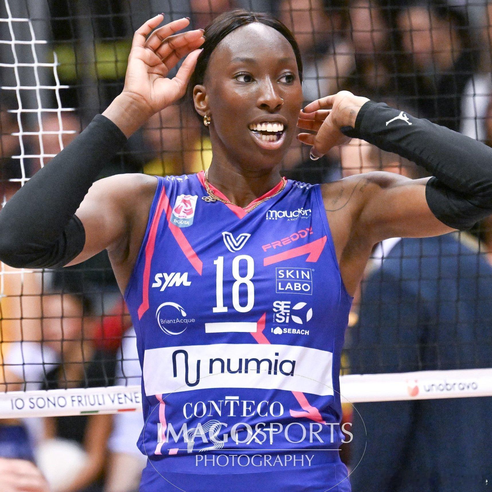 🎙️ 宝拉.埃格努：运动员的生活很孤独。如果你没有机会和父母住在一起——我认为